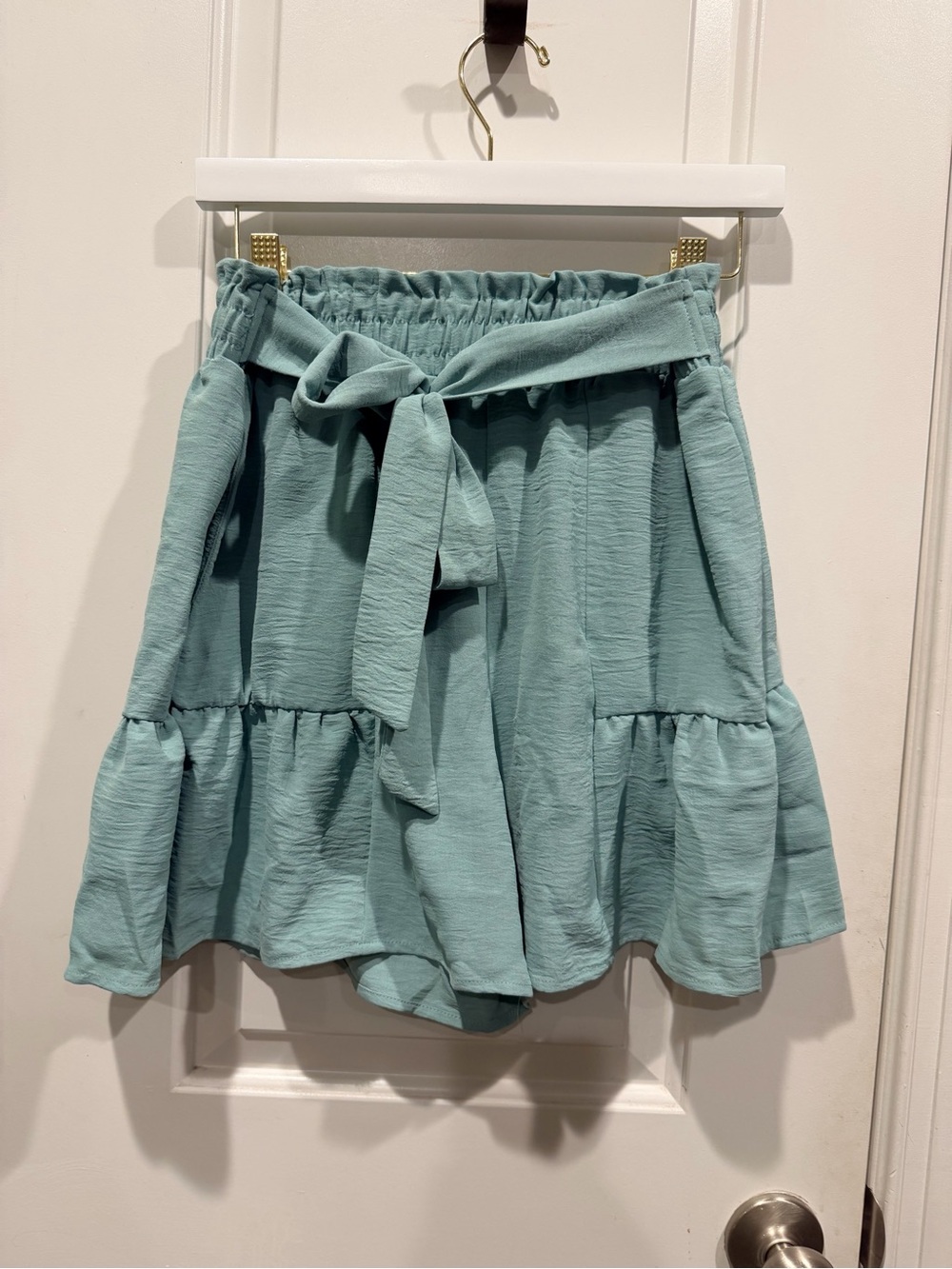 Hey Moments Sage Green Paperbag Waist Tie Belt Ruffle Shorts Medium NWT